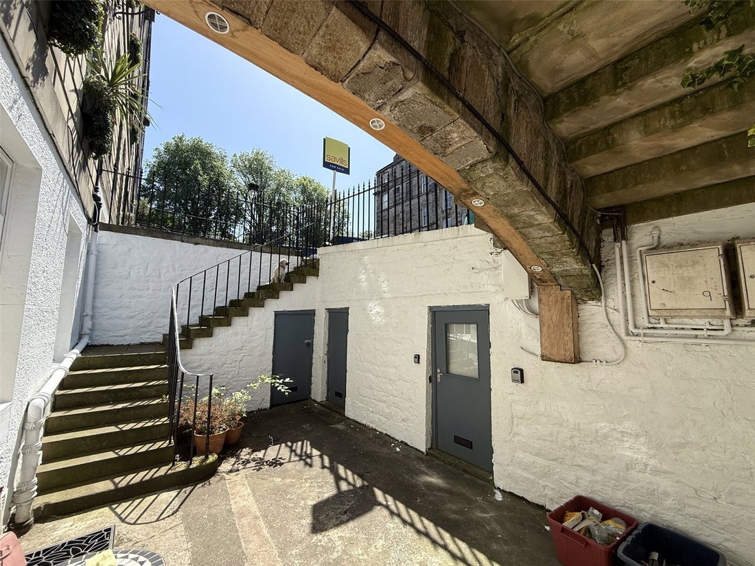 Apartment in New Town, Edinburgh County, Scotland 3 - 18072522