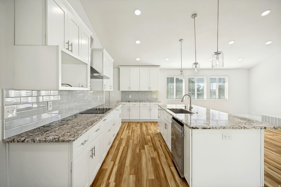 House in Roy, Utah, United States 5 - 18320964