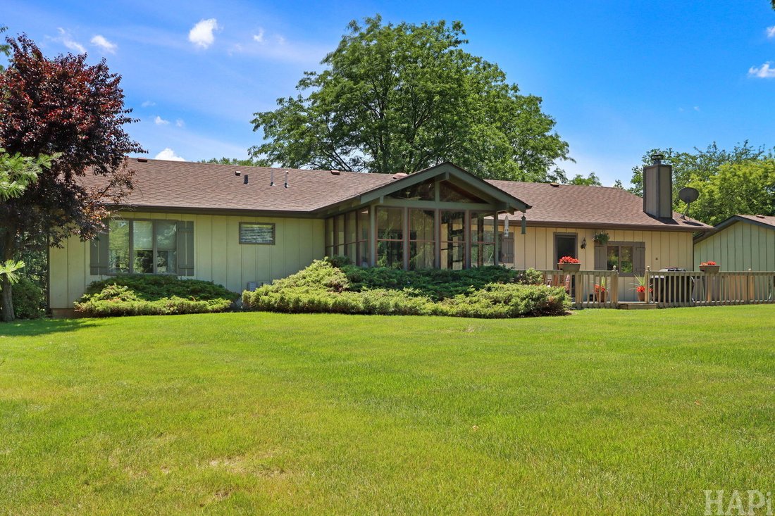 House in Fox Lake, Illinois, United States 2 - 18322452