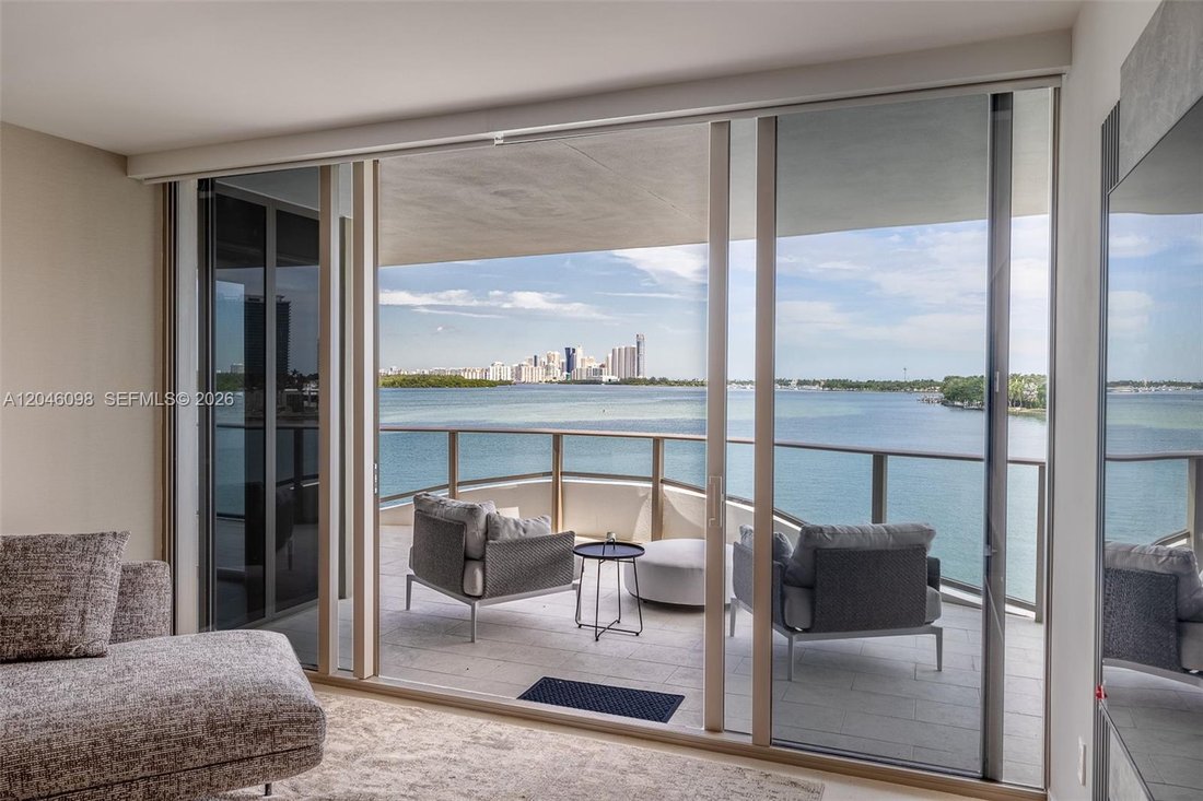 Condo in Bal Harbour, Florida, United States 2 - 18322953