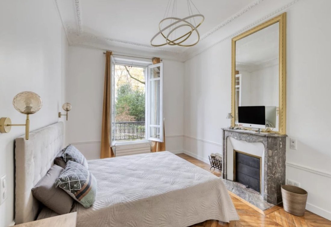 Apartment in Saint Philippe du Roule, Paris 8e Arrondissement, Paris 4 - 18319210