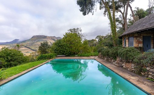 Land in City Centre, Cape Town, South Africa 1