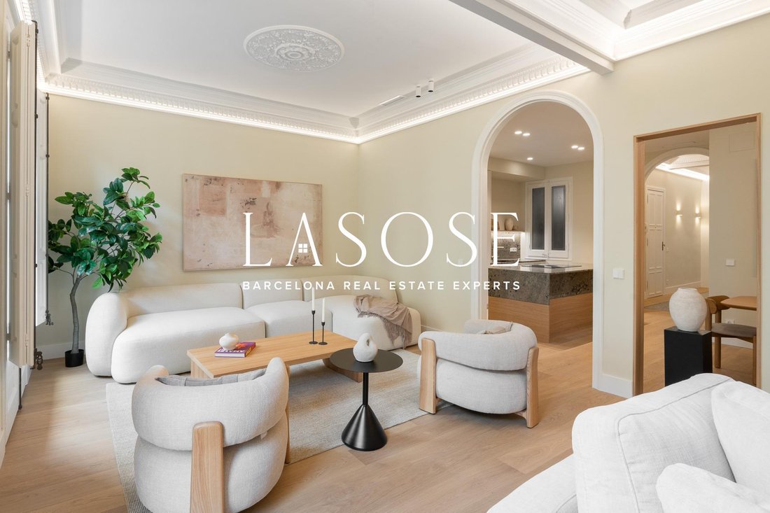 Apartment in Eixample, Barcelona, Spain 5 - 18319952