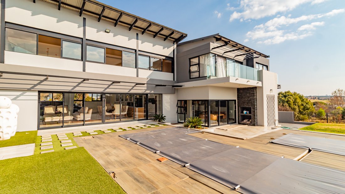 Country House in Mooikloof Glen, Gauteng, South Africa 2 - 18096791