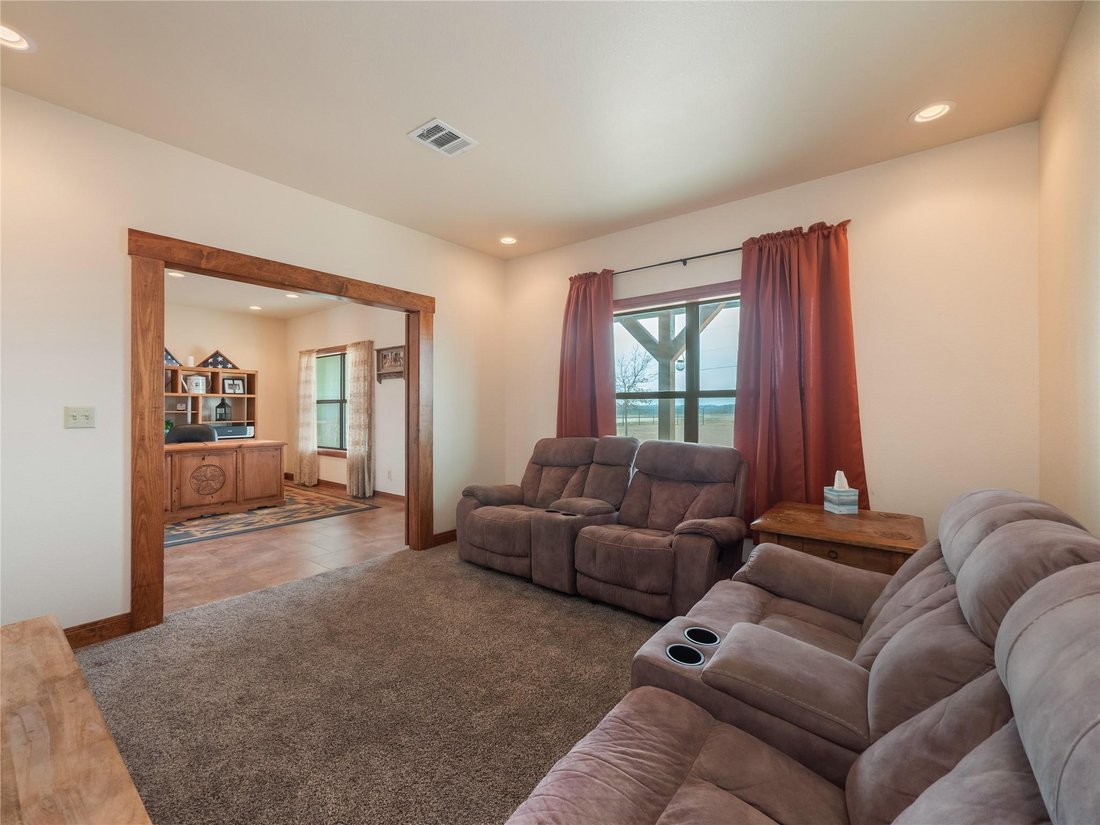 House in Beyersville, Texas, United States 5 - 18321625