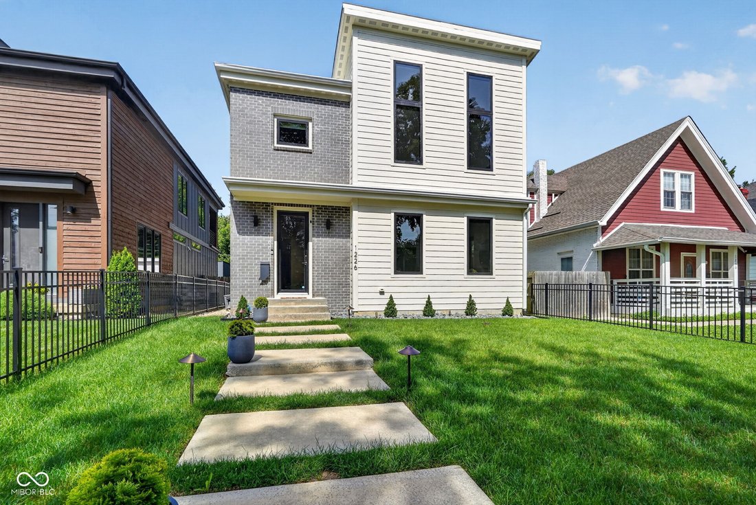 House in Indianapolis, Indiana, United States 1 - 18321704