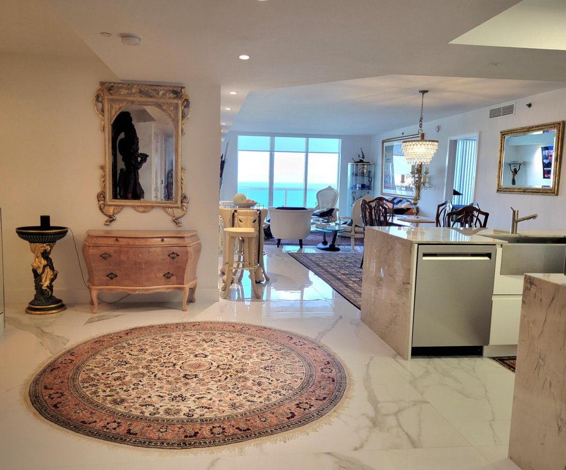 Condo in Hallandale Beach, Florida, United States 4 - 18322677