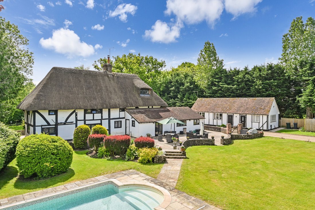 House in Smarden, England 1 - 18323152