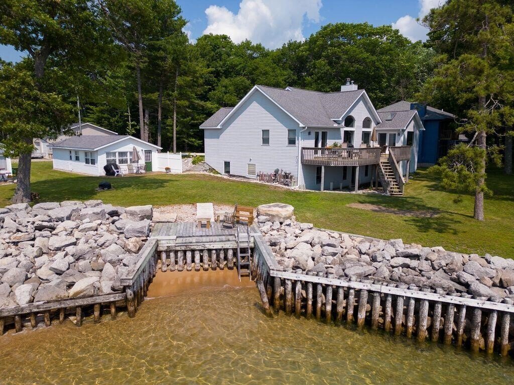 House in East Tawas, Michigan, United States 2 - 18318814