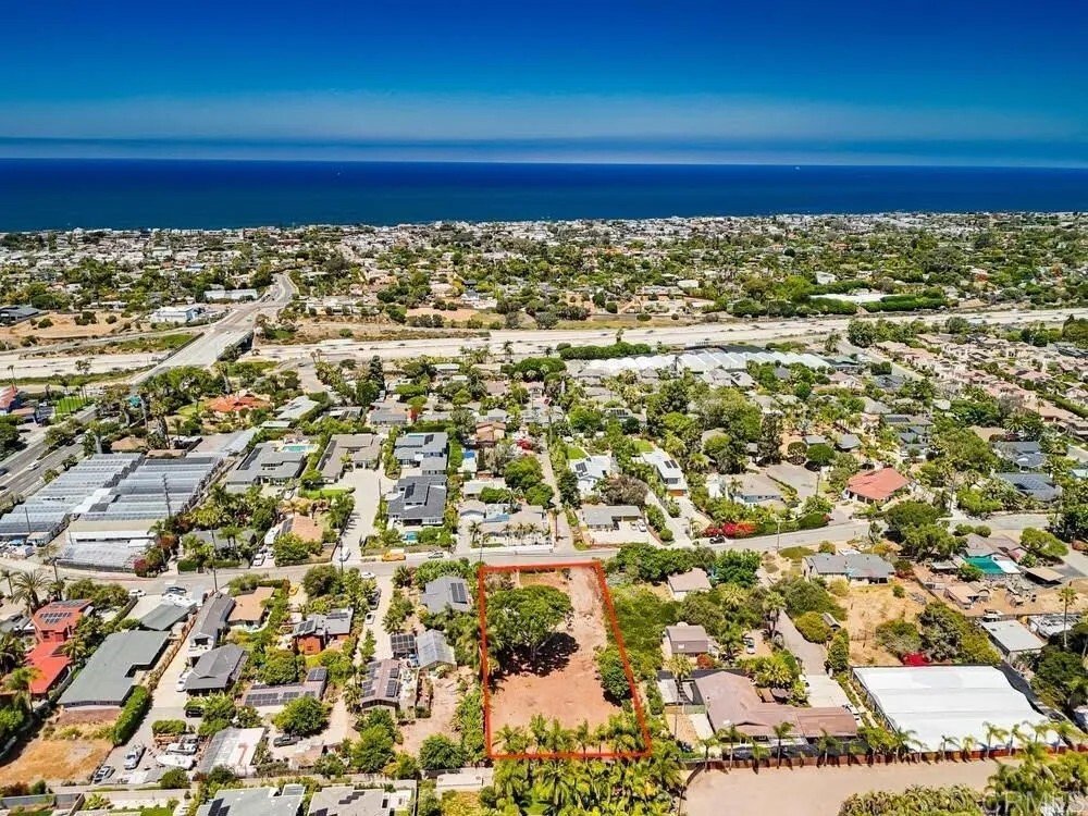 House in Encinitas, California, United States 1 - 18321993
