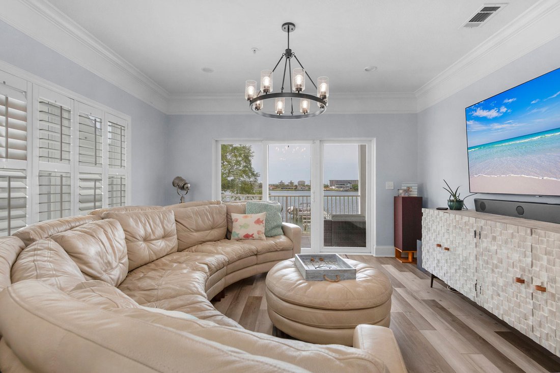 Condo in Wright, Florida, United States 2 - 18321863