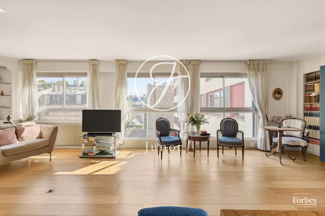 Apartment in Muette Nord, Paris 16e Arrondissement, Paris 5 - 18319700