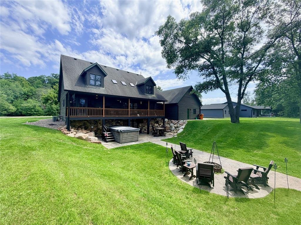 House in Chippewa Falls, Wisconsin, United States 3 - 18320768