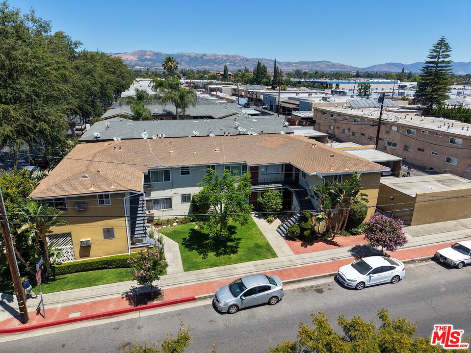 Canoga Park, California, United States 1 - 18321754