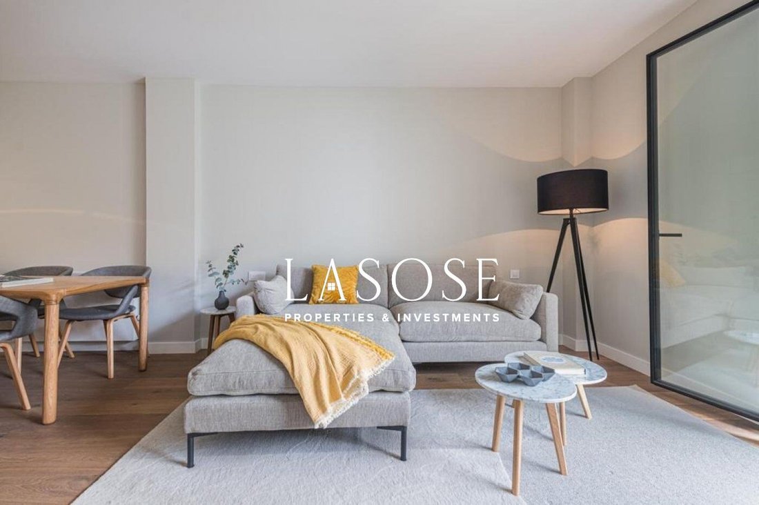 Apartment in Eixample, Barcelona, Spain 4 - 18321055