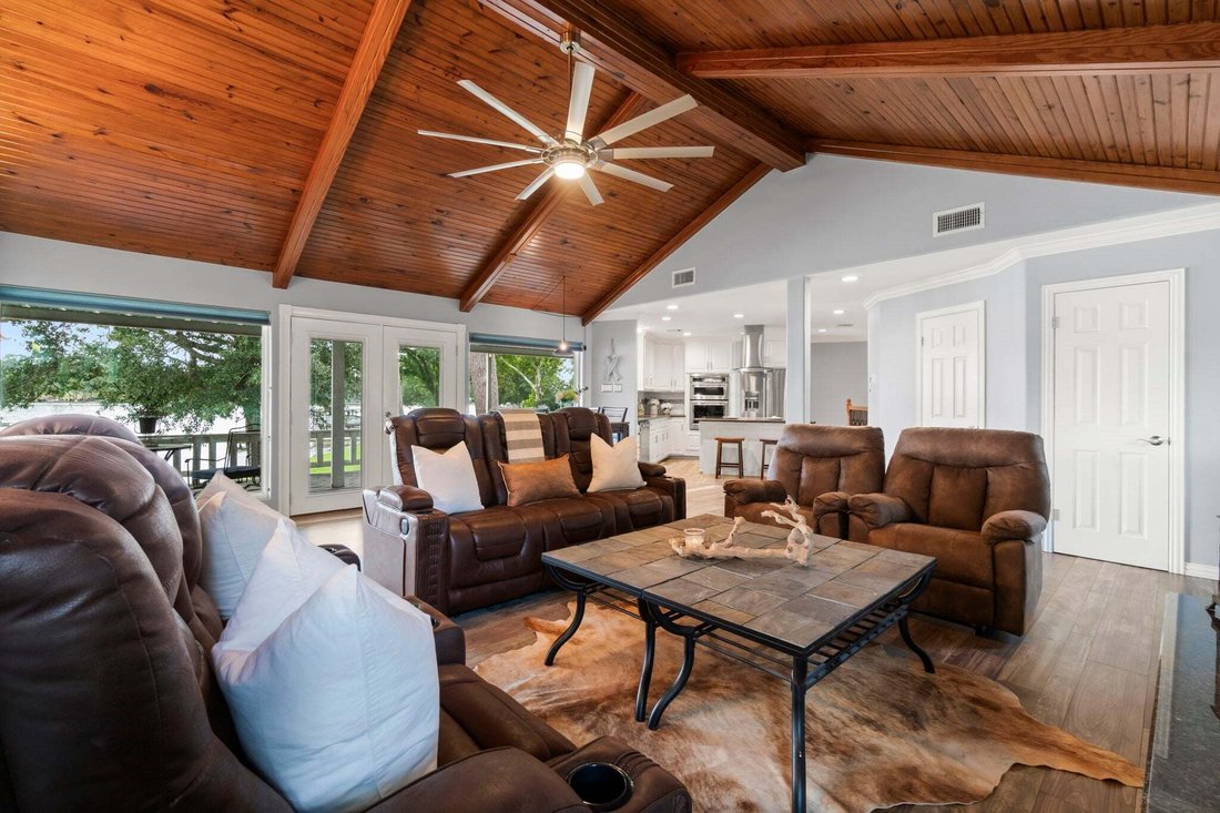 House in Willis, Texas, United States 5 - 18323119