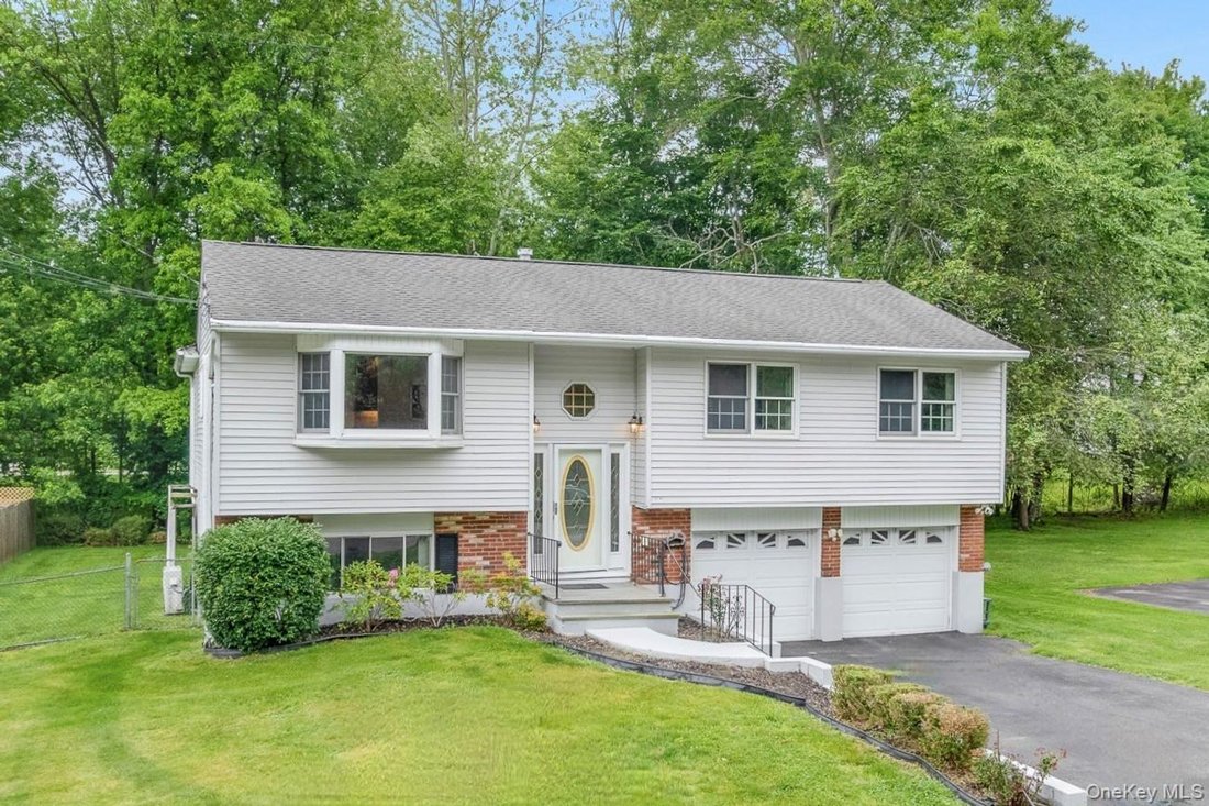 House in Spackenkill, New York, United States 2 - 18087324