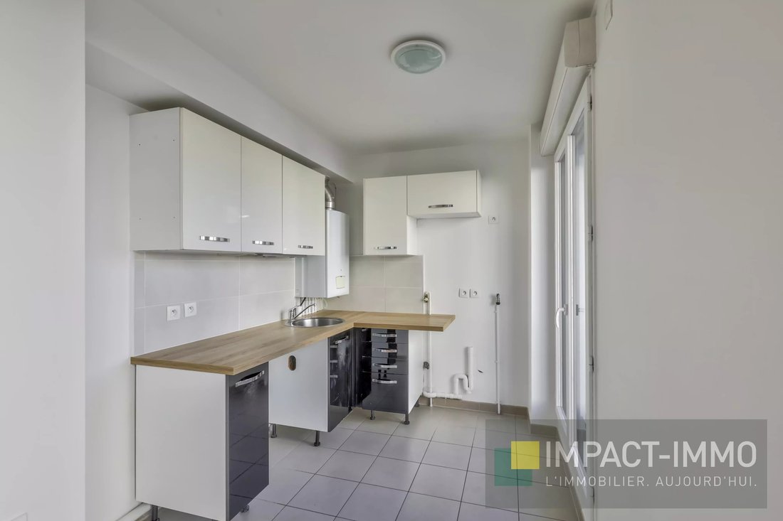 Apartment in Puteaux, Ile-de-France, France 5 - 16763487