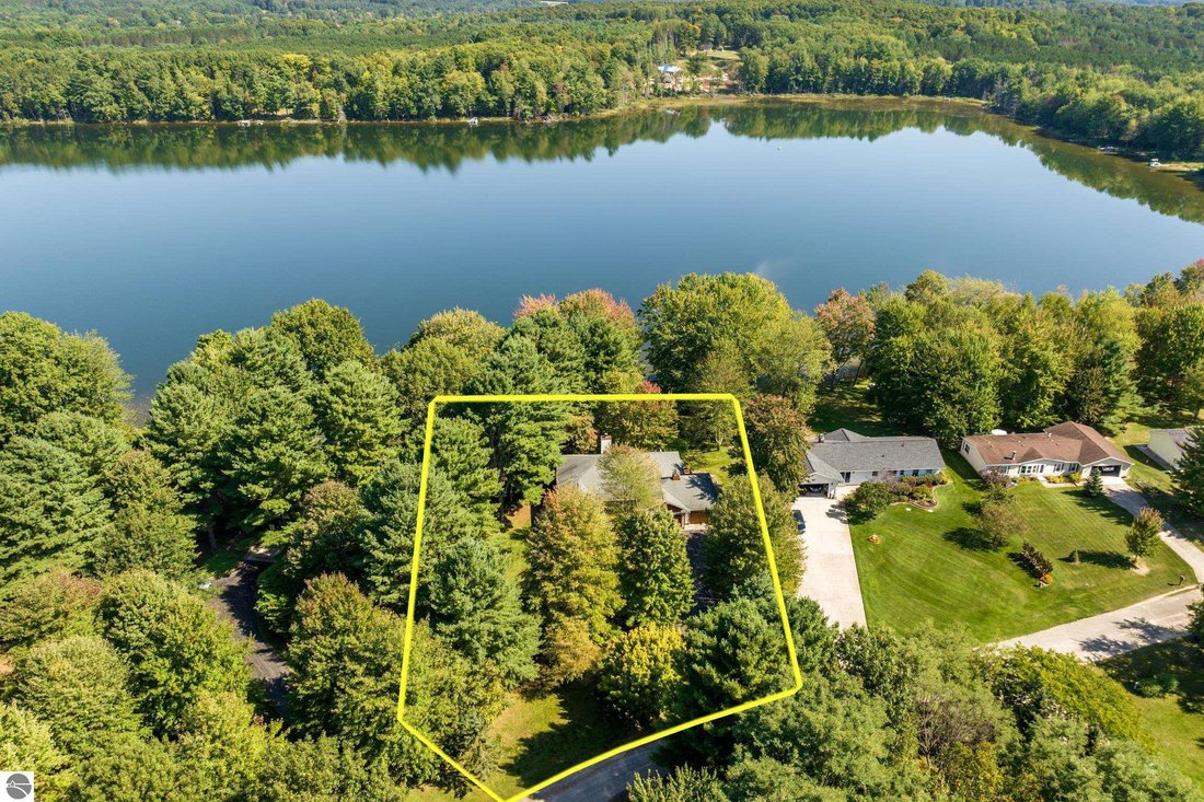 House in Alden, Michigan, United States 2 - 18322467