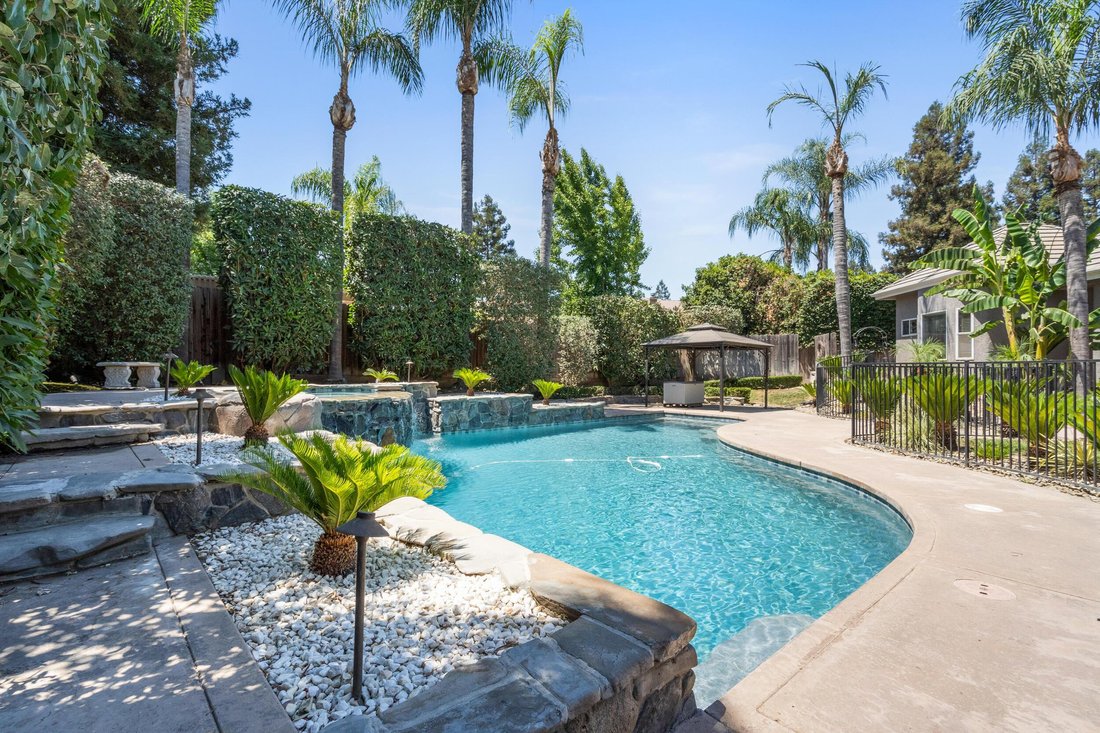 House in Visalia, California, United States 3 - 18319467