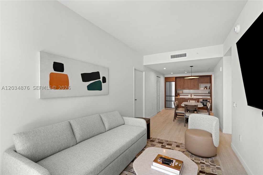 Condo in Miami, Florida, United States 1 - 18321808