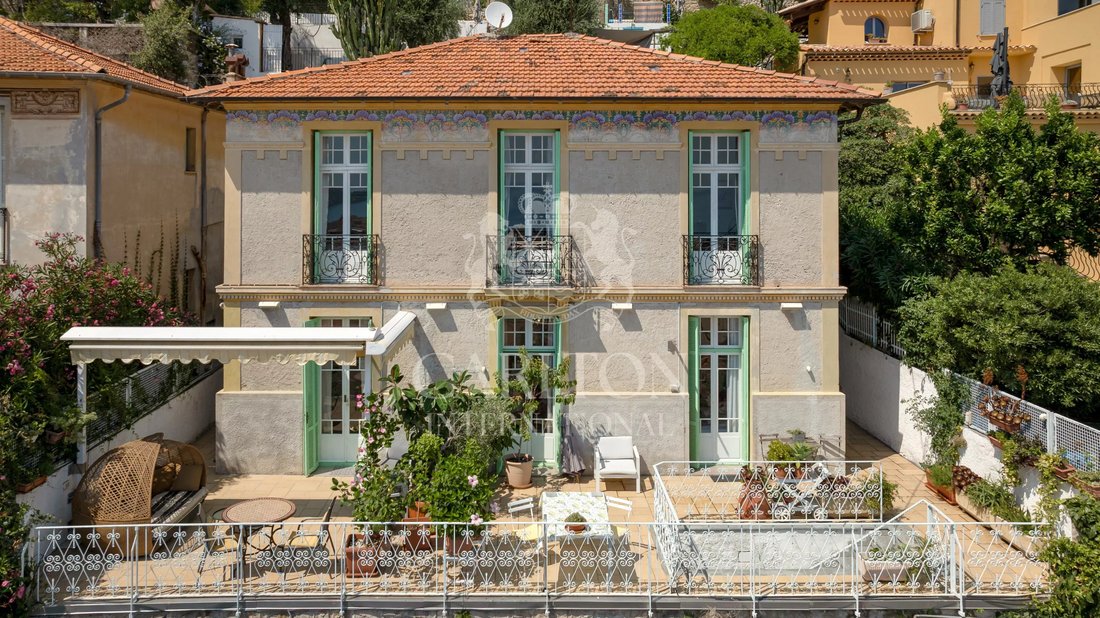 Villa in Menton, Provence-Alpes-Côte d'Azur, France 2 - 18319988
