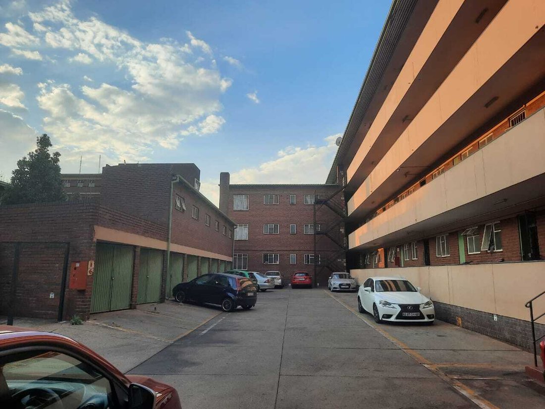 Apartment in Pretoria, Gauteng, South Africa 3 - 17949732
