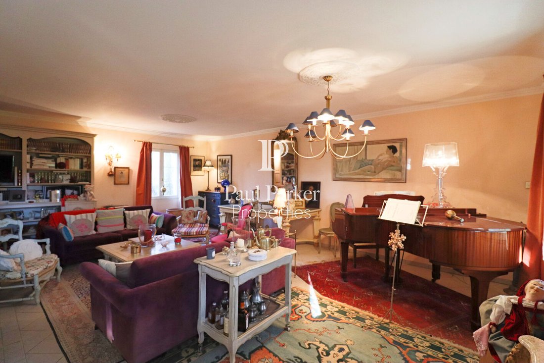 Villa in Caumont-sur-Durance, Provence-Alpes-Côte d'Azur, France 3 - 18323282