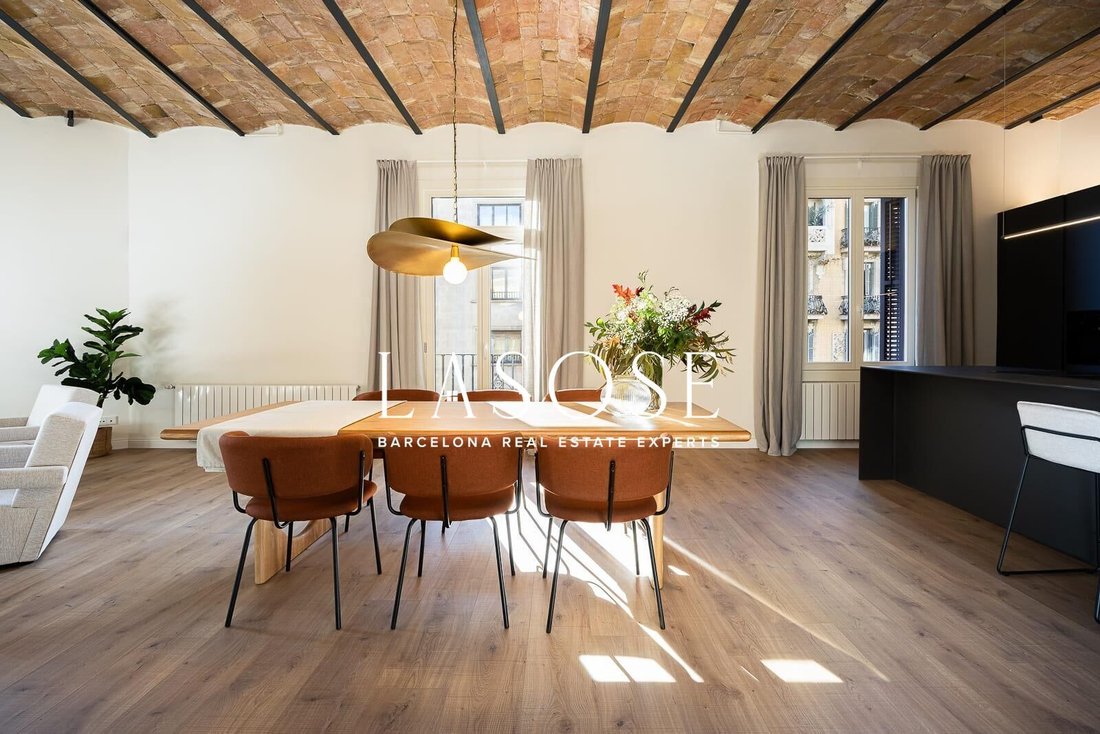 Apartment in Eixample, Barcelona, Spain 2 - 18319879
