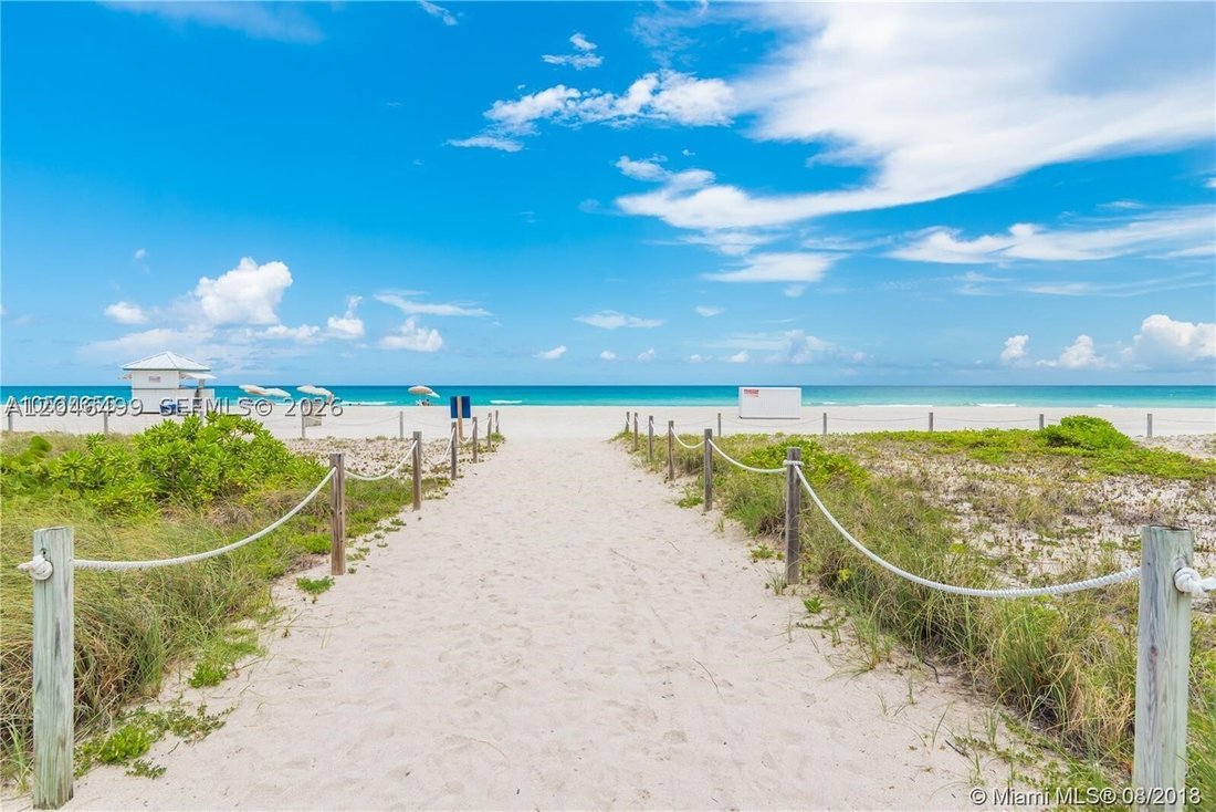 Condo in Miami Beach, Florida, United States 1 - 18321790