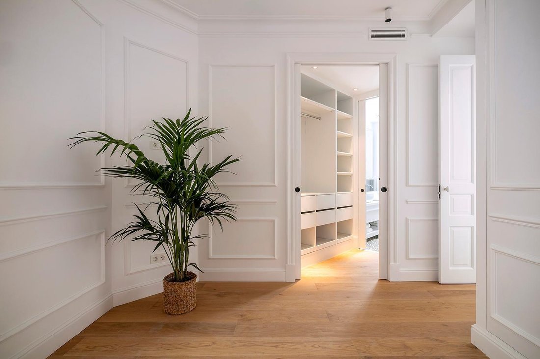 Apartment in Eixample, Barcelona, Spain 2 - 18321104