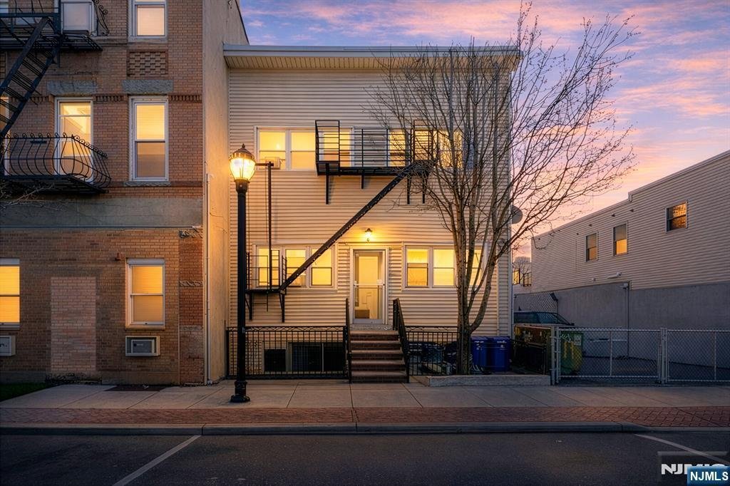 Apartment in Union City, New Jersey, United States 1 - 18320446