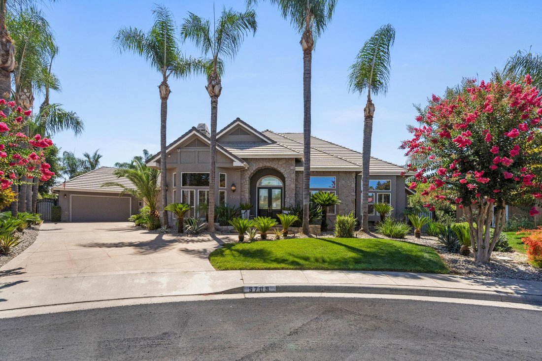 House in Visalia, California, United States 1 - 18319467