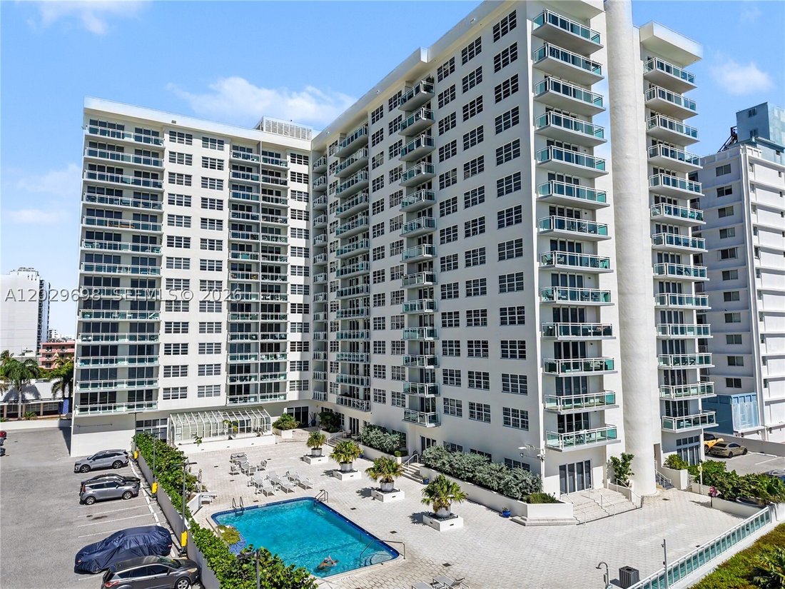 Condo in Miami Beach, Florida, United States 2 - 18318279