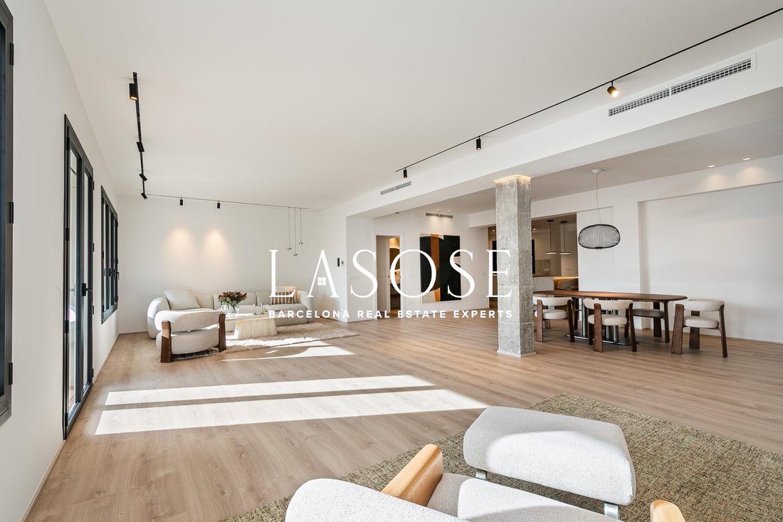 Apartment in Eixample, Barcelona, Spain 5 - 18319753