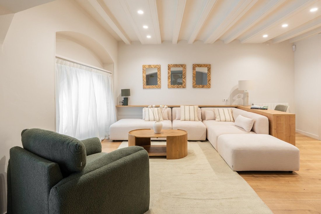 Apartment in Ciutat Vella, Barcelona, Spain 3 - 18319773