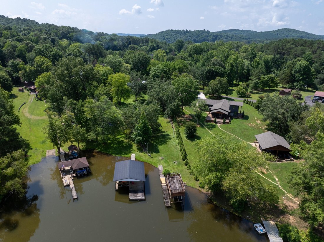House in Decatur, Tennessee, United States 2 - 18322131