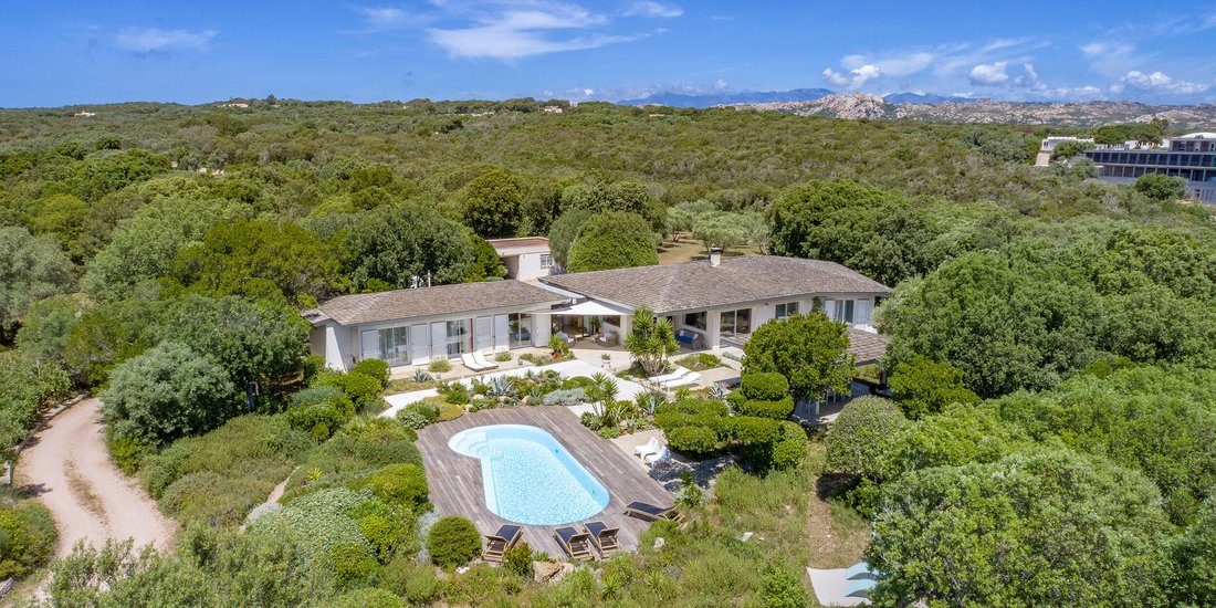 Villa in Bonifacio / Bunifaziu, Corsica, France 1 - 18321535