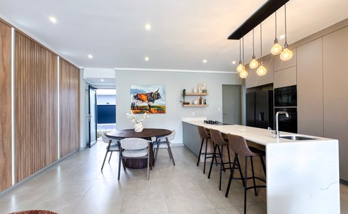 Apartment in Olifantsfontein 410-JR, Gauteng, South Africa 1