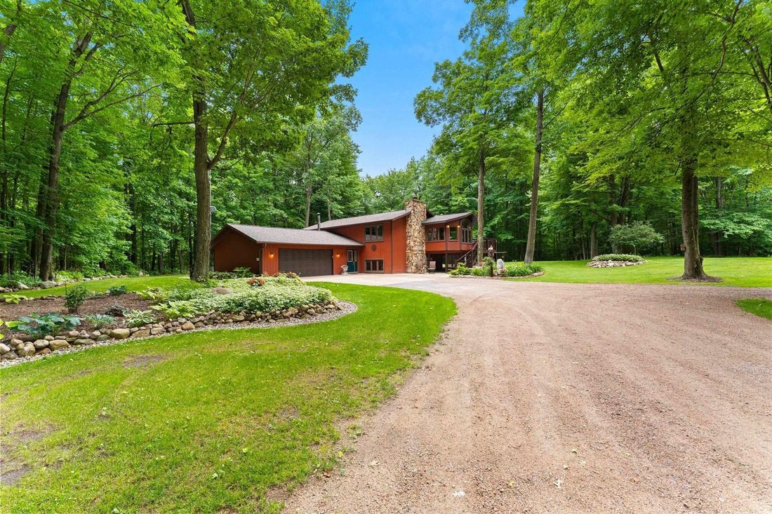 House in Rosholt, Wisconsin, United States 2 - 18320803