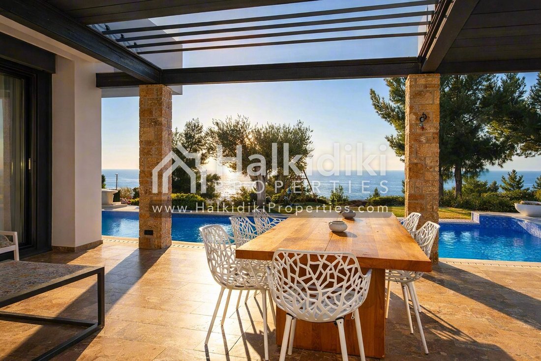 Villa in Kassandra, Macedonia and Thrace, Greece 1 - 11865087