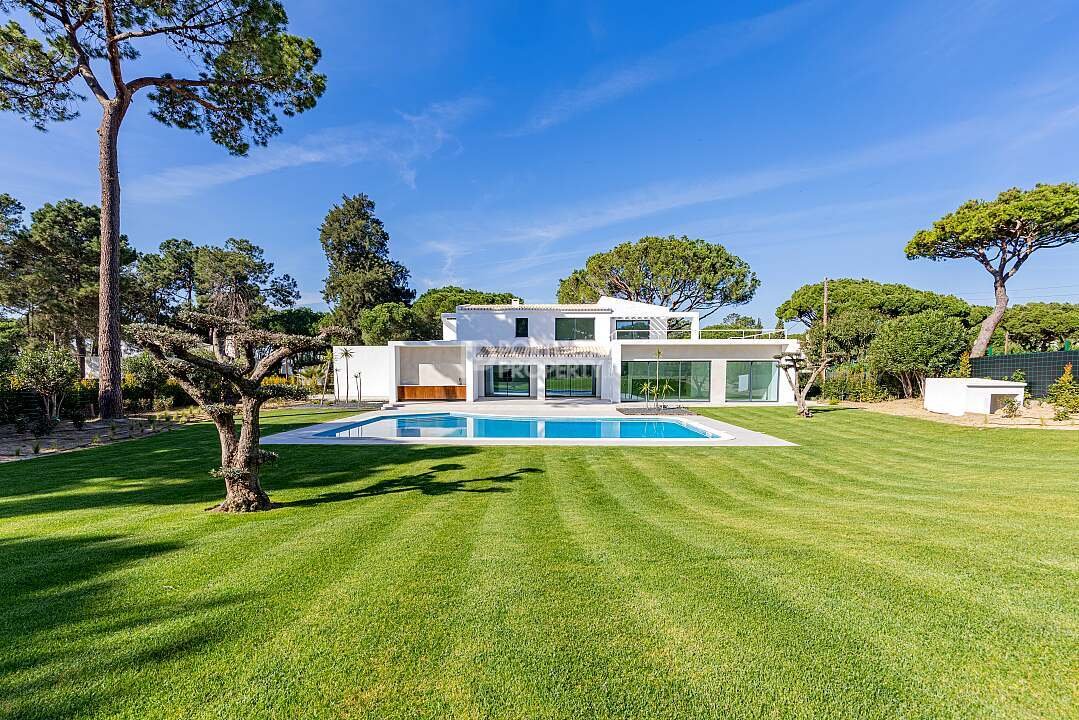 Villa in Vilamoura, Quarteira, Algarve 1 - 18321198