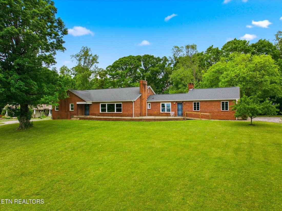 House in Knoxville, Tennessee, United States 1 - 18322143