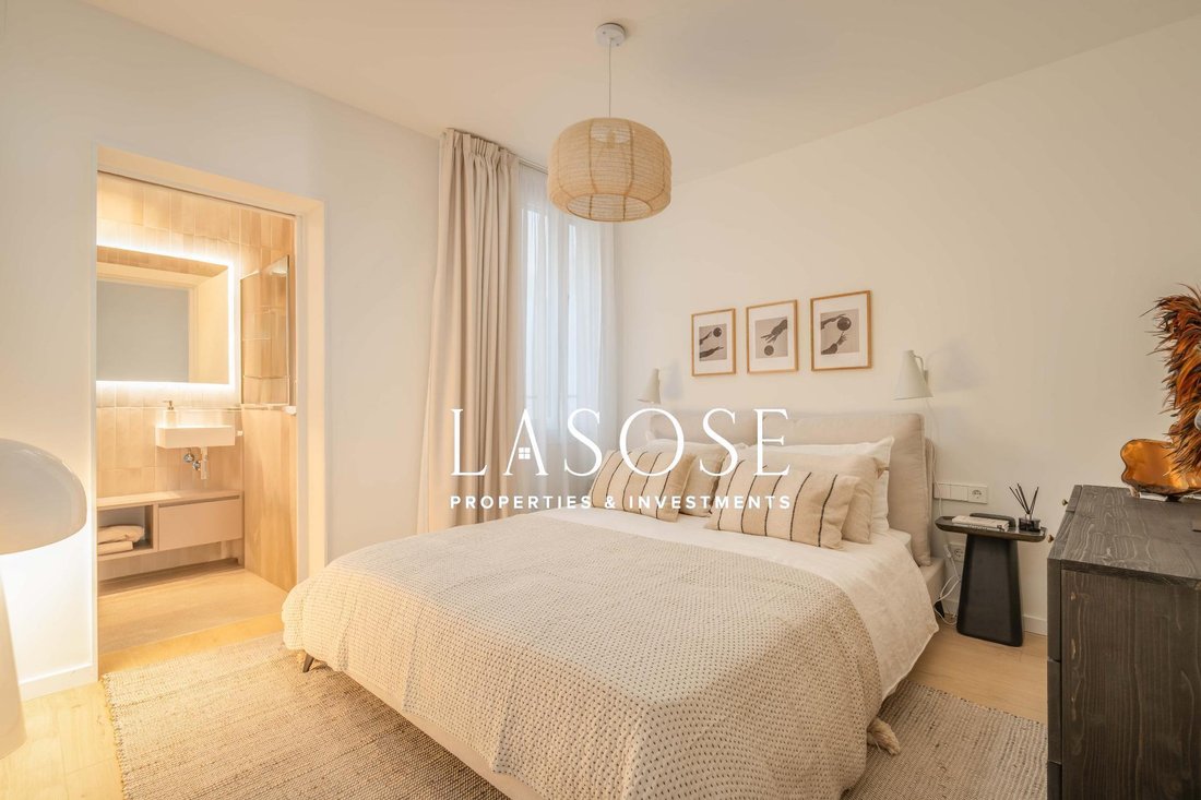 Apartment in Eixample, Barcelona, Spain 3 - 18319971