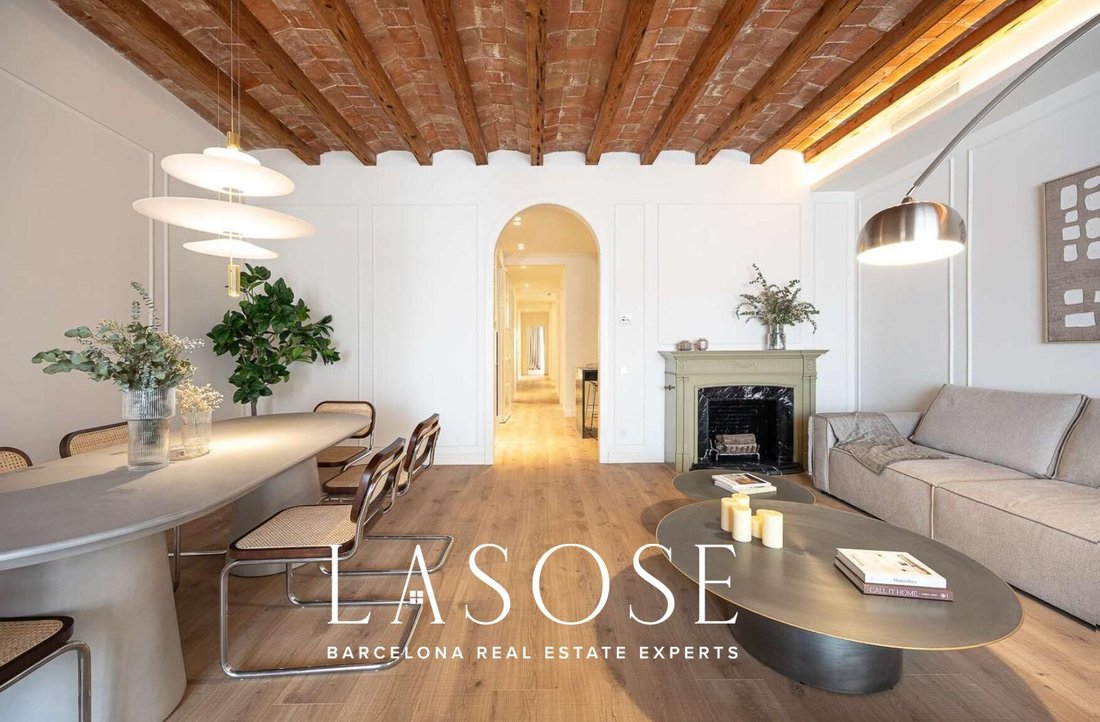 Apartment in Eixample, Barcelona, Spain 4 - 18319570