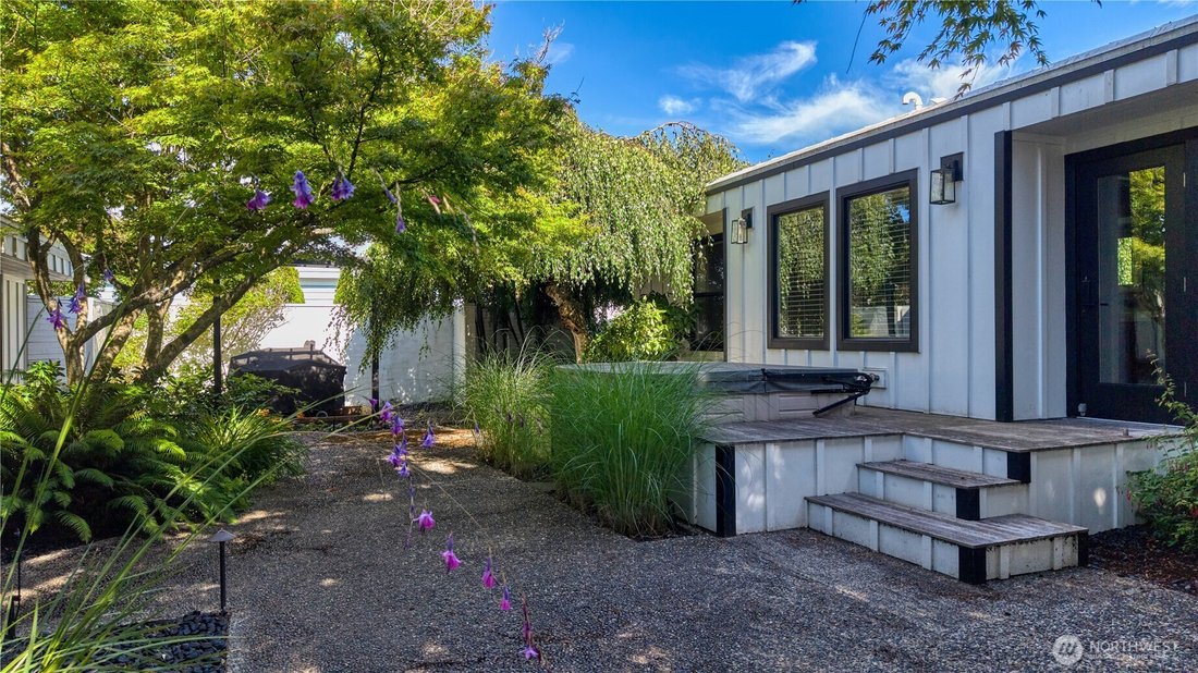 House in Point Roberts, Washington, United States 3 - 18317794