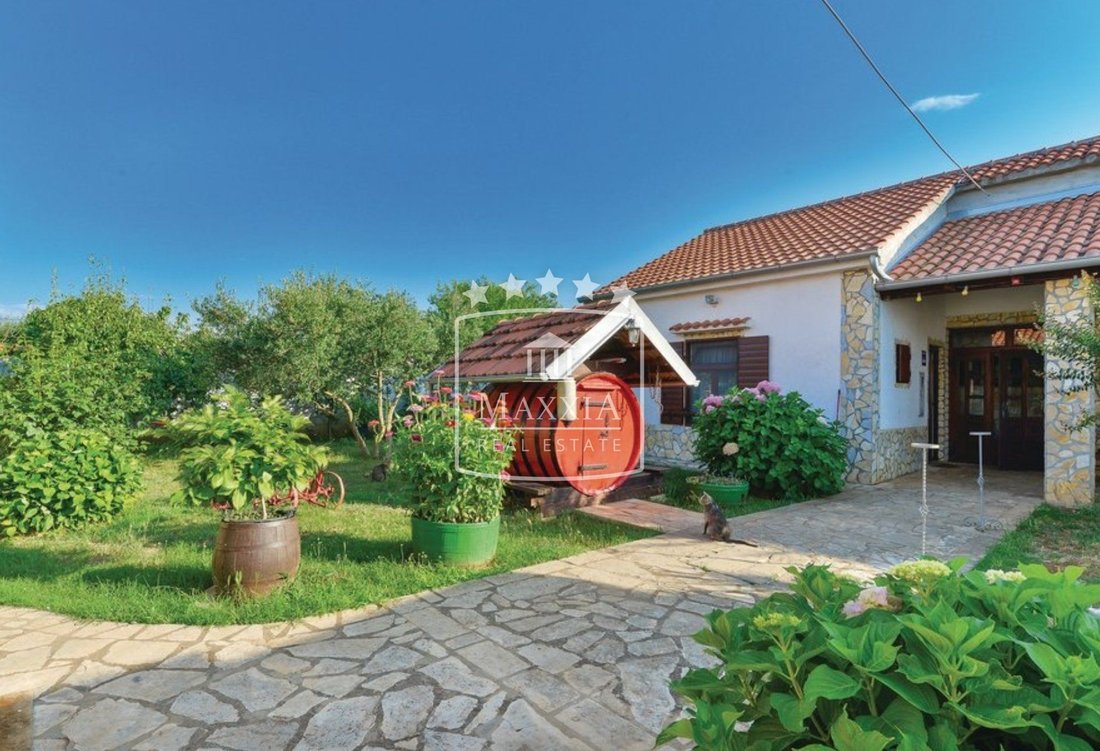 House in Opcina Policnik, Zadar County, Croatia 4 - 18319525