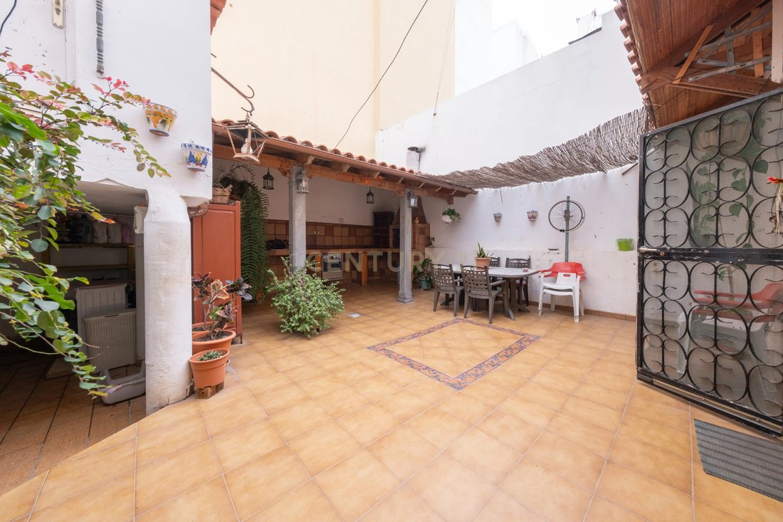 Villa in Guanarteme, Las Palmas de Gran Canaria, Spain 3 - 18322307
