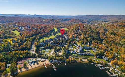 House in Mont-Tremblant, Quebec, Canada 1