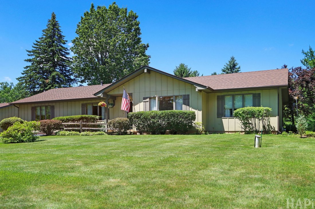 House in Fox Lake, Illinois, United States 1 - 18322452